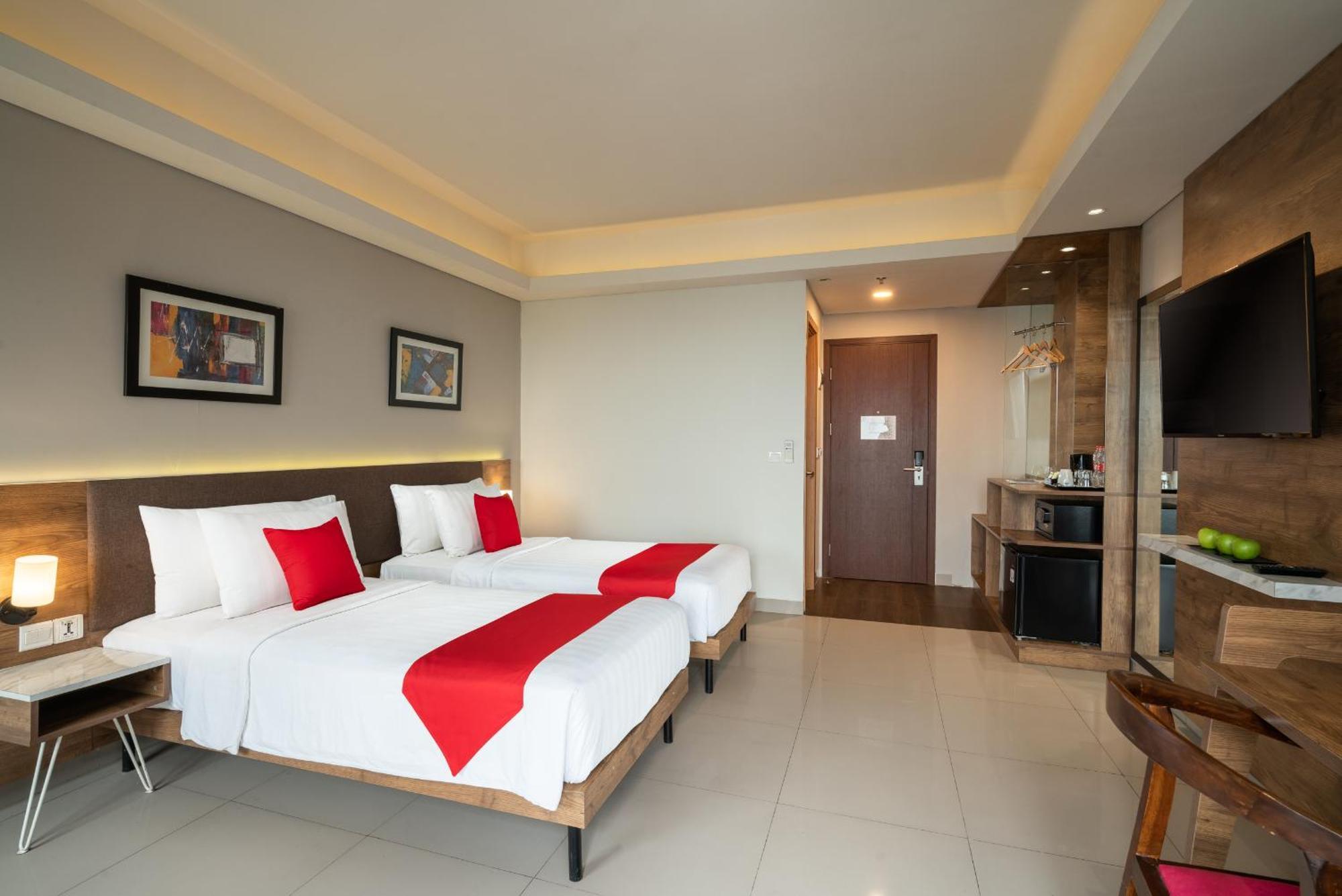 Ramada By Wyndham Serpong Εξωτερικό φωτογραφία